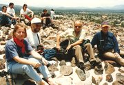 Z kolegami z pracy na szczycie Piramidy Księżyca w Teotihuacan (Meksyk) - 1997