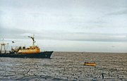 1986r. szalupowanie pomiędzy statkami na łowisku  w rejonie Falklandów
